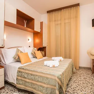 Hotel Oregon, Rimini